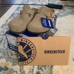 NWT Birkenstock Boston Taupe Suede Narrow Fit Soft Footbed Size 38 or 7-7.5